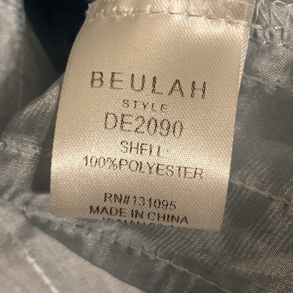 Beulah ruffled blouse NOTE missing button size one - Picture 7 of 13